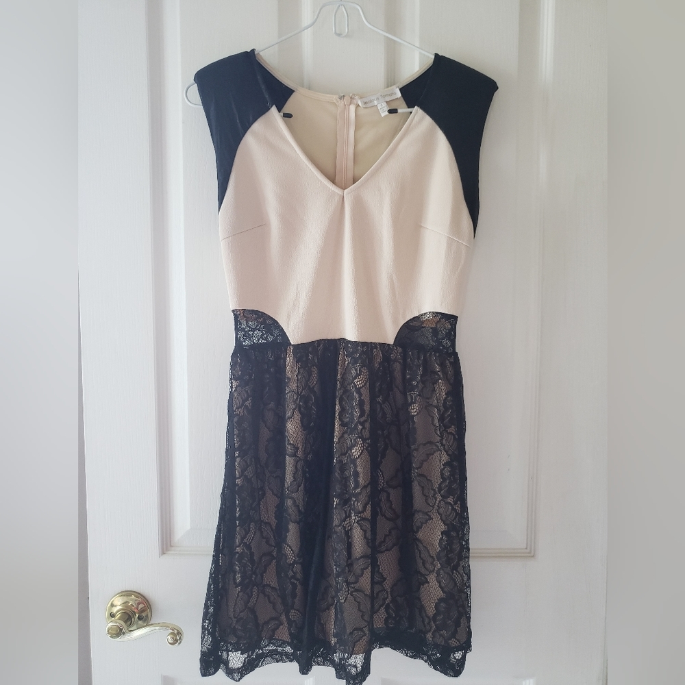 NWOT Cream and black dress